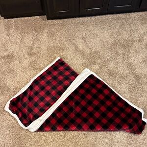 Red and Black Buffalo Plaid Blanket 5’x3.5’